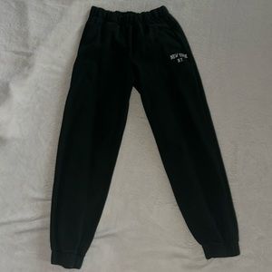 brandy melville dark green one size sweatpants ; fit like a small
